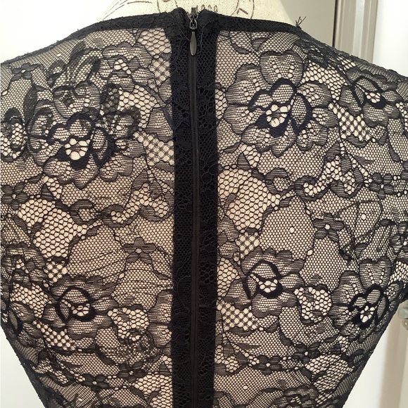 🌹 Two Piece Lace Lingerie Set 🌹 - Picture 5 of 11